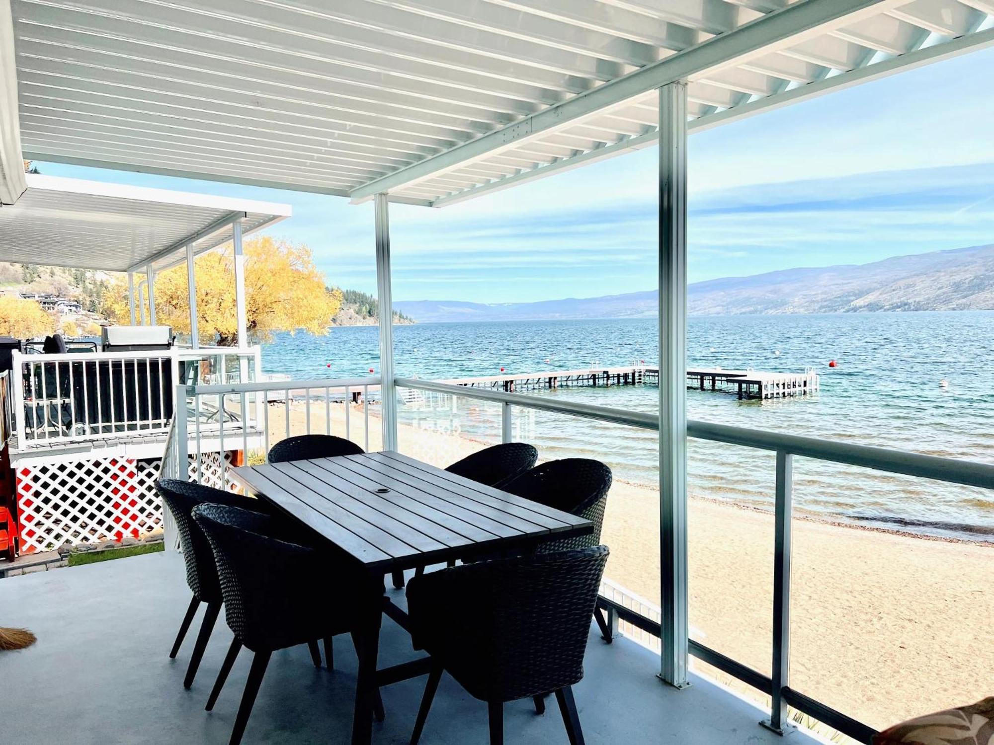 Peachland Beach Resort Extérieur photo