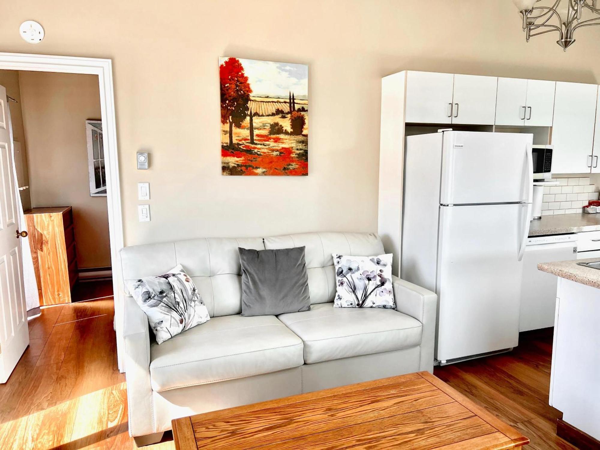 Peachland Beach Resort Extérieur photo