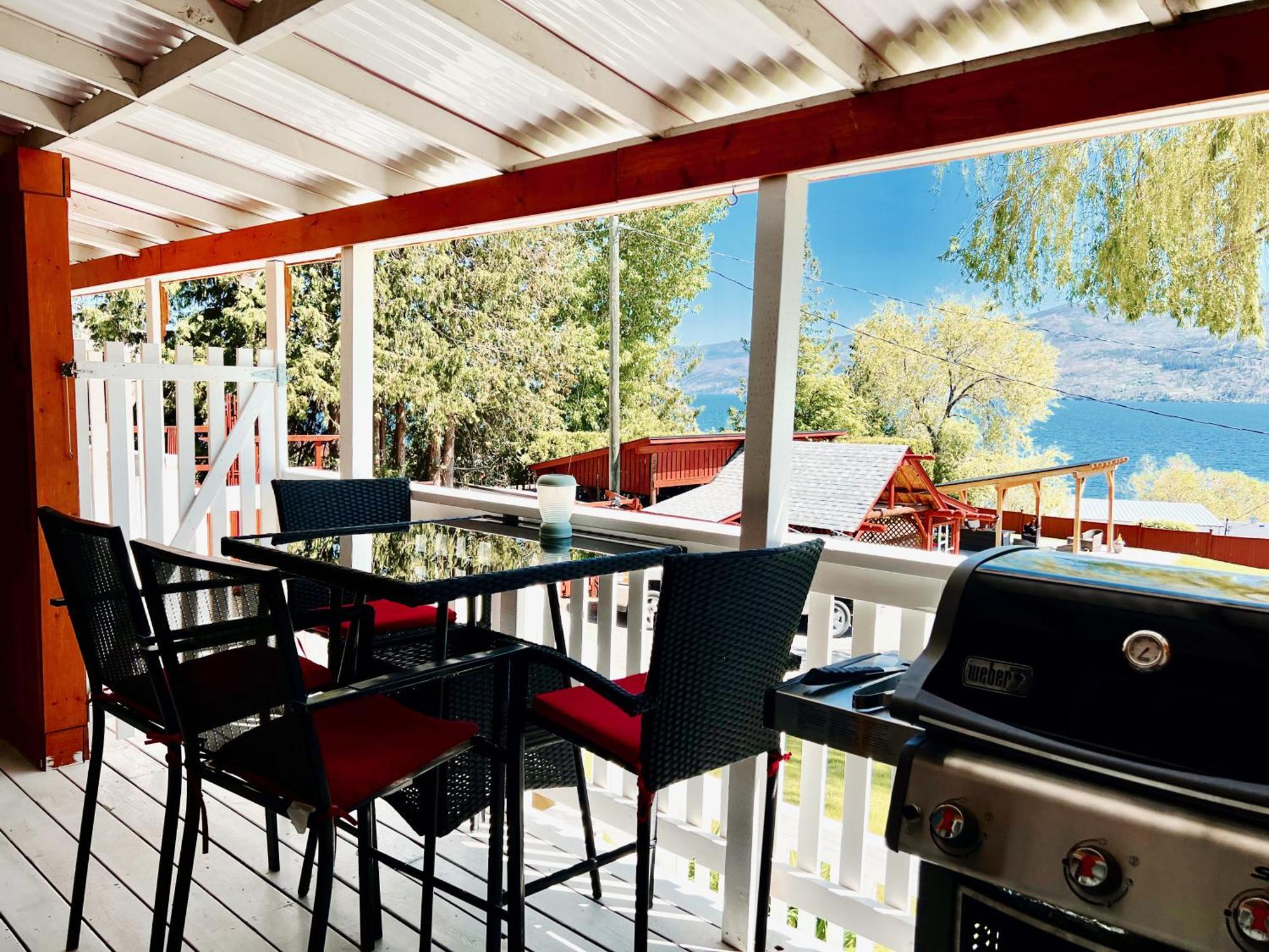 Peachland Beach Resort Extérieur photo